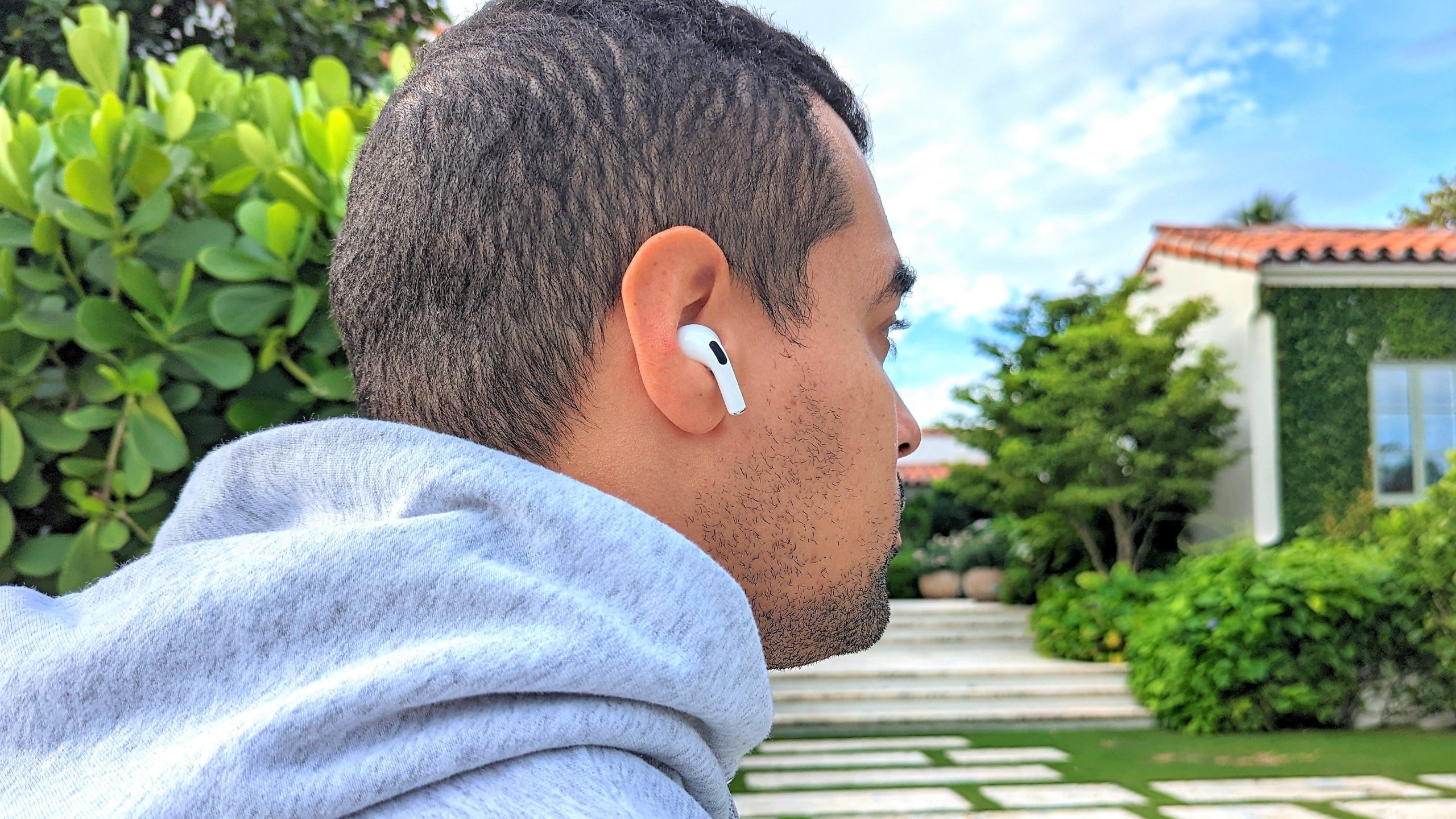 can you run with airpods pro 1713360569 scaled